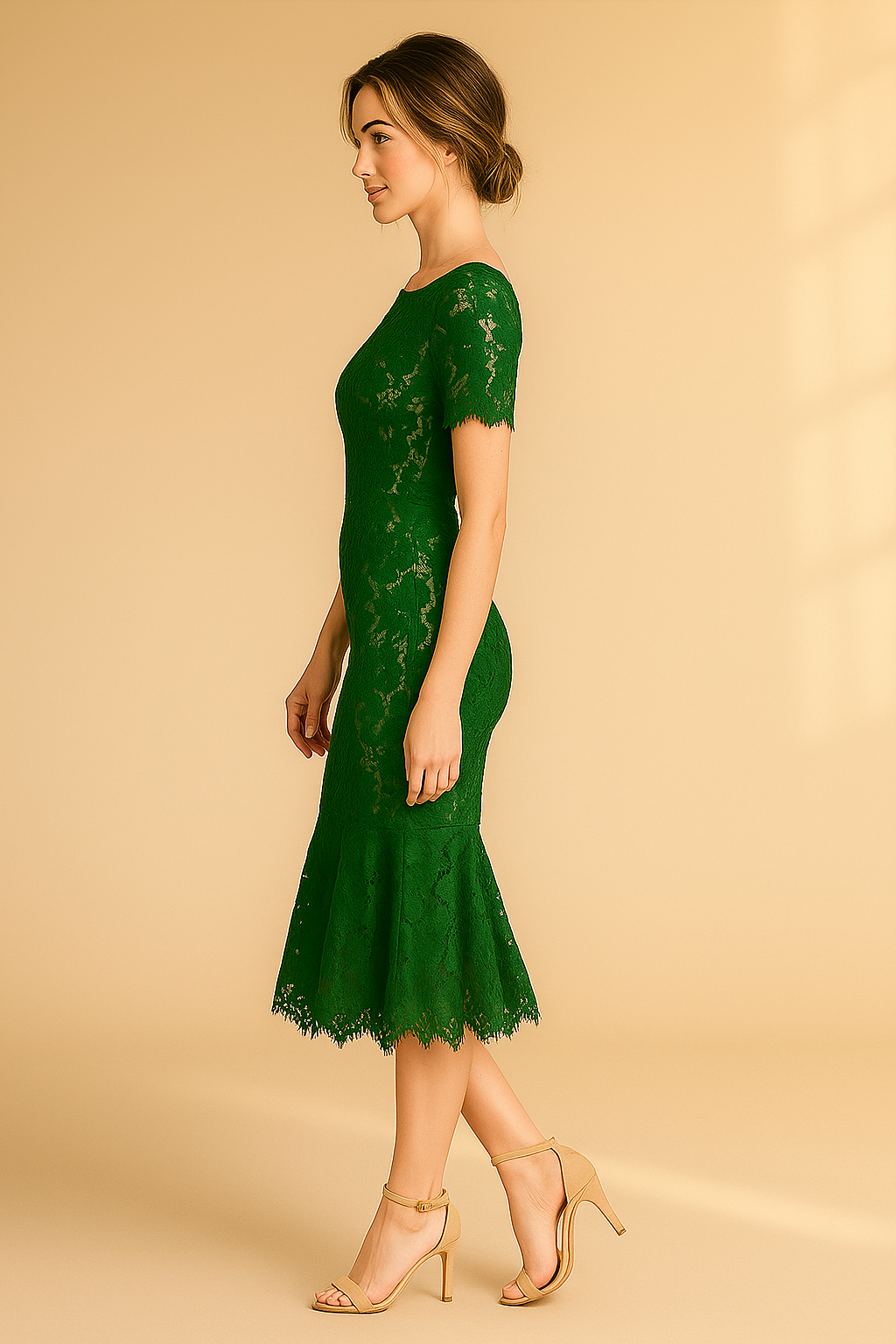 Spitzen-Midikleid in Smaragdgrün mit Fischschwanz-Saum