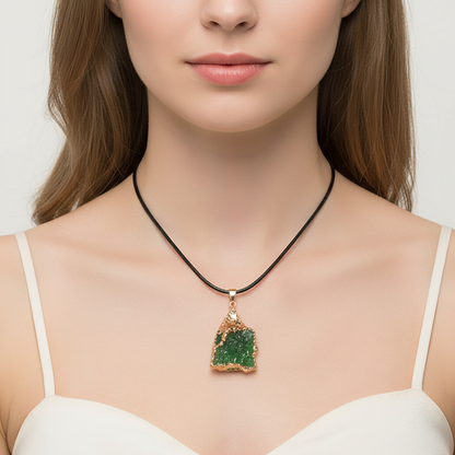 Handgefertigte Halskette - MoldaviteLux 