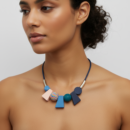 Handgefertigte Halskette - WoodPrism 