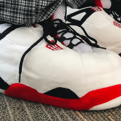 Oversized Sneaker Hausschuhe - ComfySneak