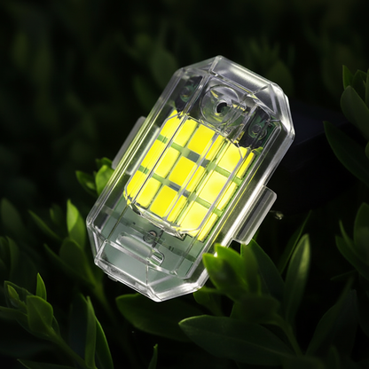 Wetterbeständige Outdoor Taschenlampe - GlowQuest