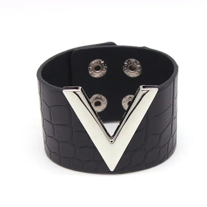 Wickelarmband Mit Metallakzent - LeatherChic 